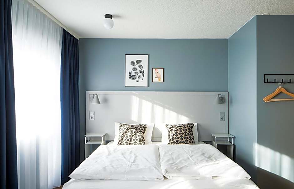 Photo 1 of 10 of Double Room