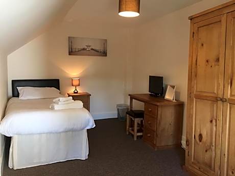 Standard Single Room with Shower