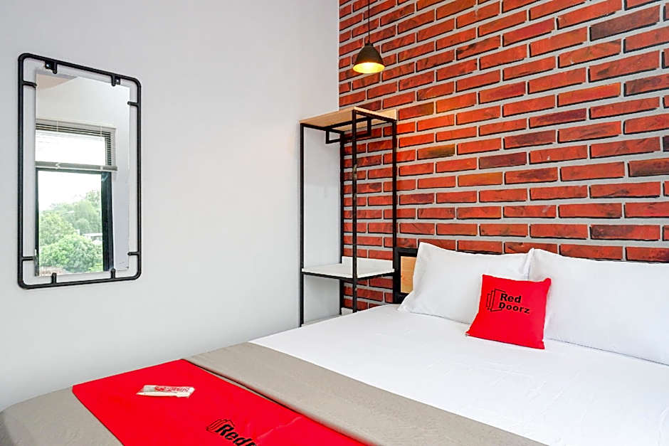 RedDoorz near Universitas Muhammadiyah Purwokerto 2