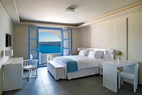 Superior Suite with Caldera View