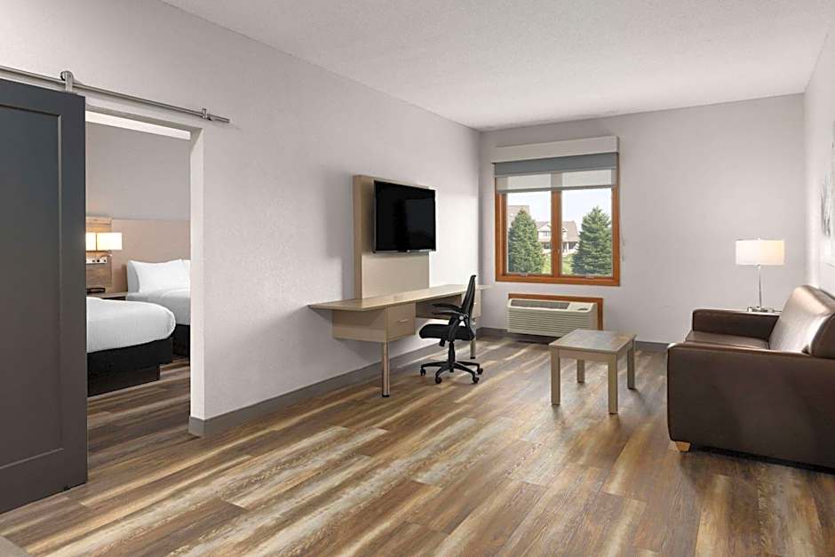 Links Bos Landen Hotel & Spa of Pella, Trademark by Wyndham