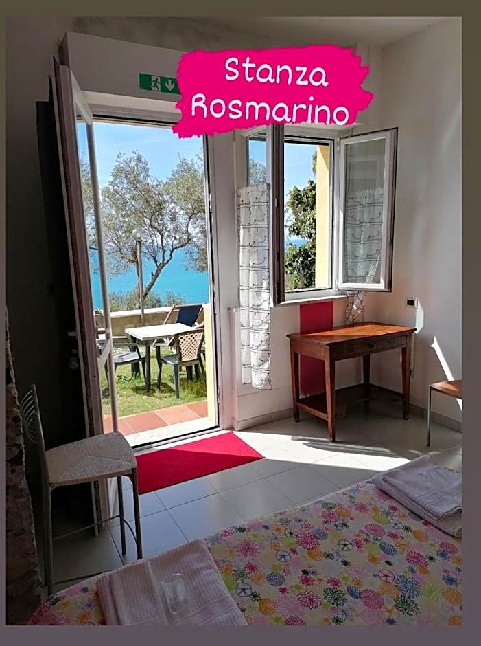 Perla del Levante Hostel