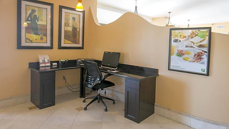 Holiday Inn Express Biloxi Beach Blvd. By IHG