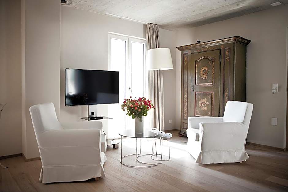 Le Coq Chantant Studios d'Hôtes & Boutique Hôtel St-Livres