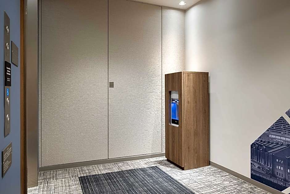 Four Points Flex by Sheraton Yokohama West