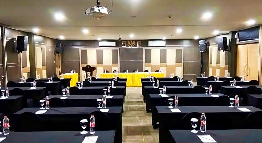 Green Red Hotel Syariah Jombang