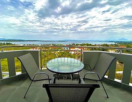 THEA Luxury Apartments