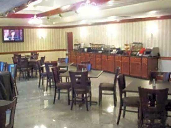 Red Carpet Inn & Suites Northeast Philadelphia