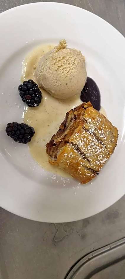 Australian Homestead Motor Lodge