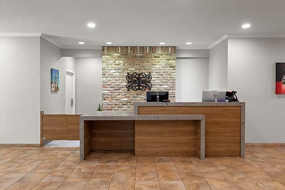 Candlewood Suites Mobile-Downtown By IHG