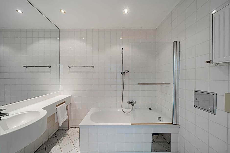 Self-Check-In Hotel Adlon