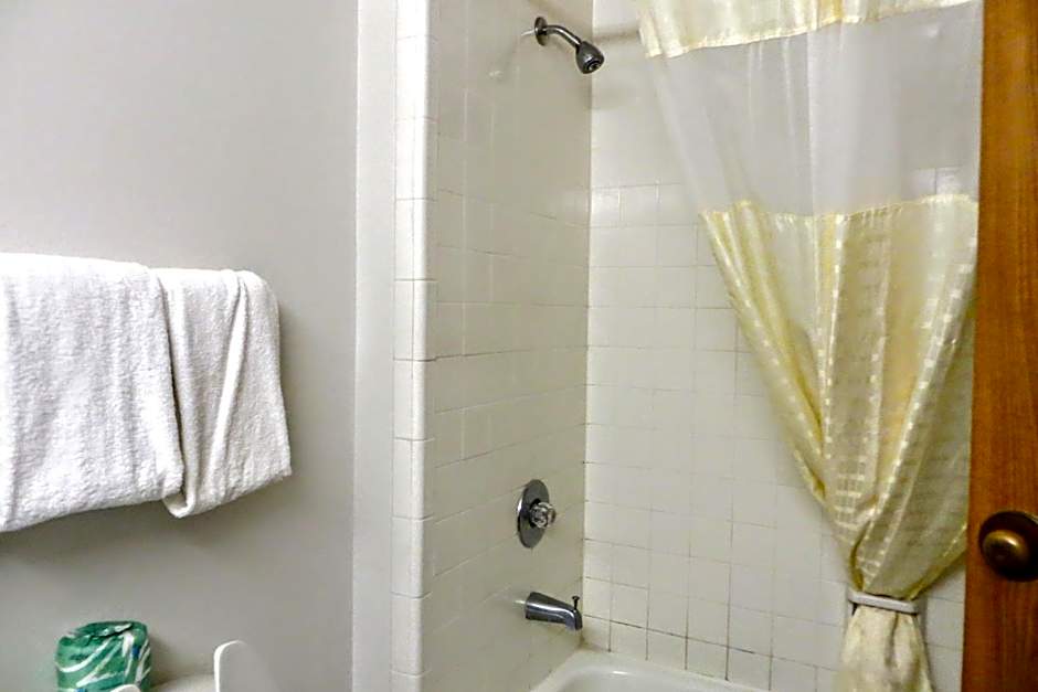 Guest House Inn Medical District near Texas Tech Univ