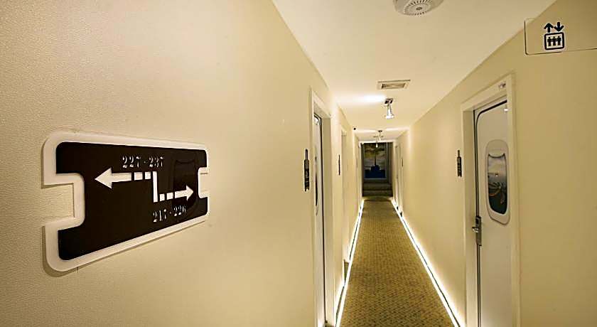 Sri Langit Hotel KLIA, KLIA 2 & F1 PROVIDE SHUTTLE SERVICE