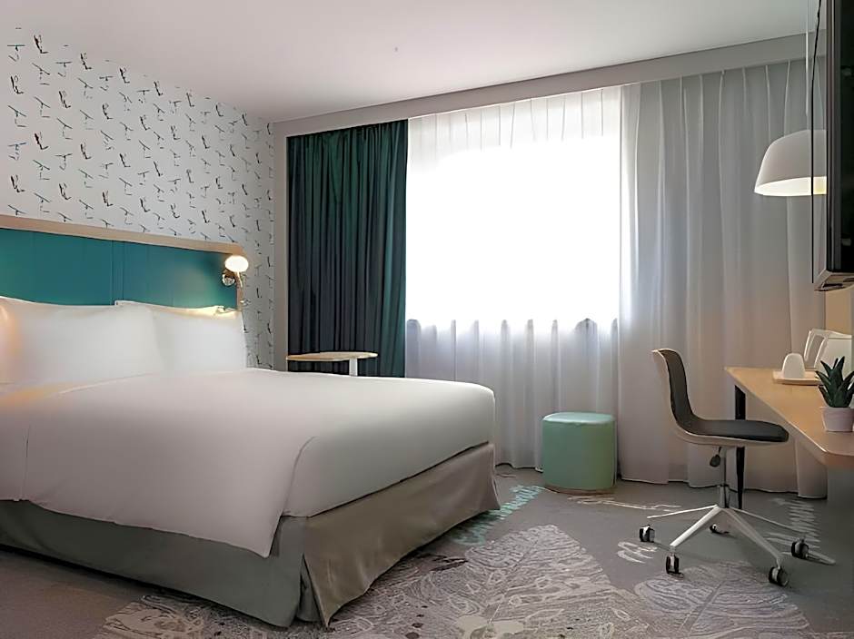 Hampton by Hilton Paris Clichy – Clichy, CA