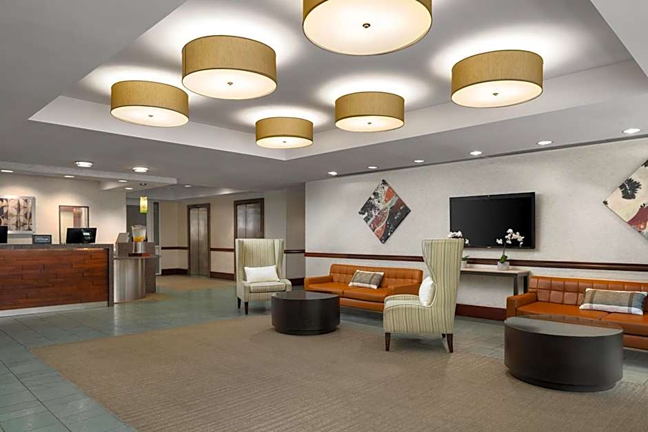 DoubleTree by Hilton Boston Bayside