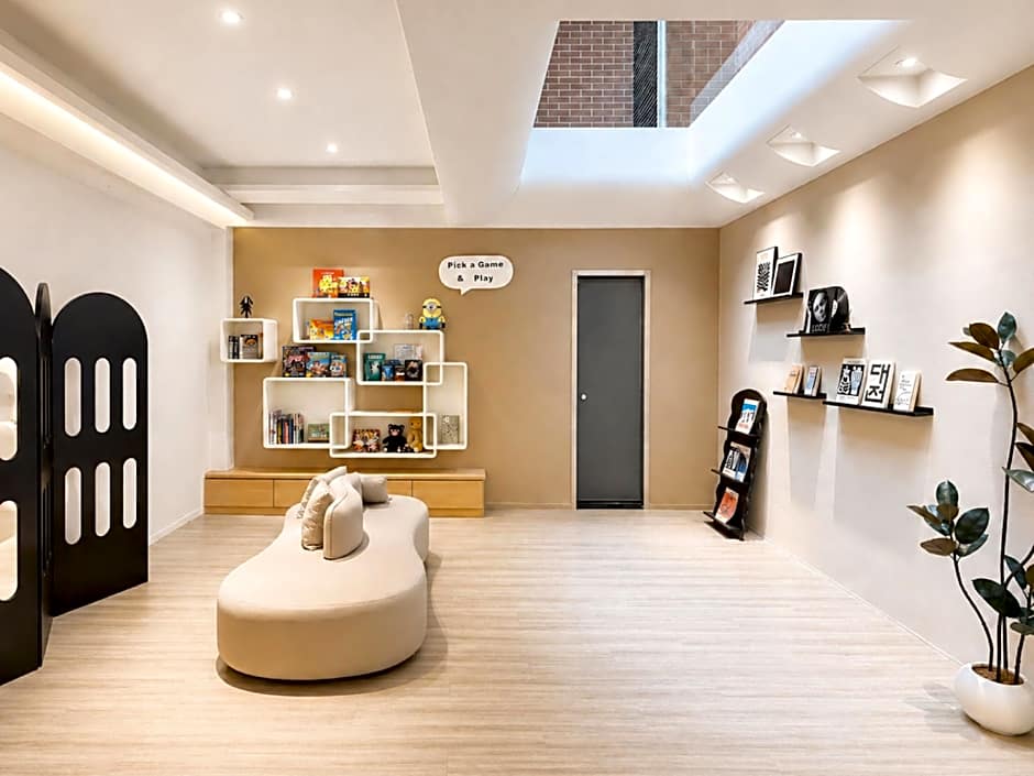 Fengchia INNK Hotel