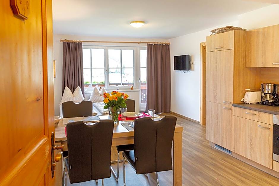 Almhaus Alpenrose Postalm