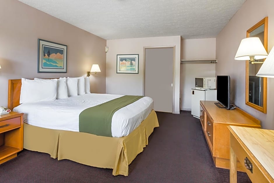 Days Inn by Wyndham Bedford