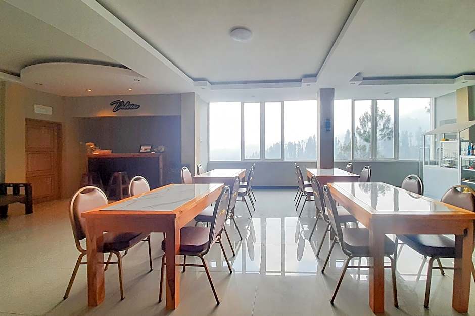 Delvia Bromo Homestay Mitra RedDoorz