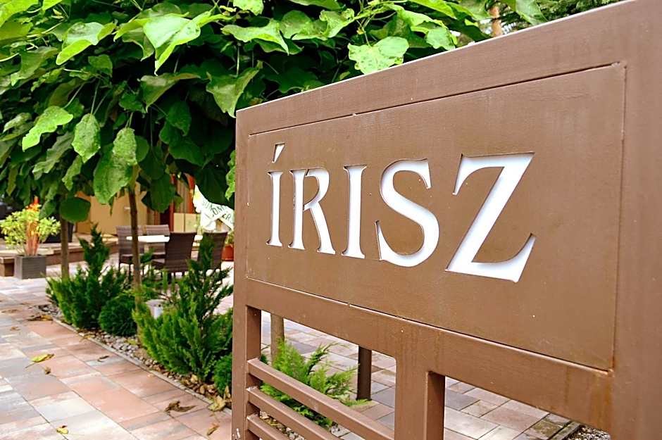 Hotel Írisz