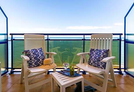 Deluxe Double or Twin Room with Sea View