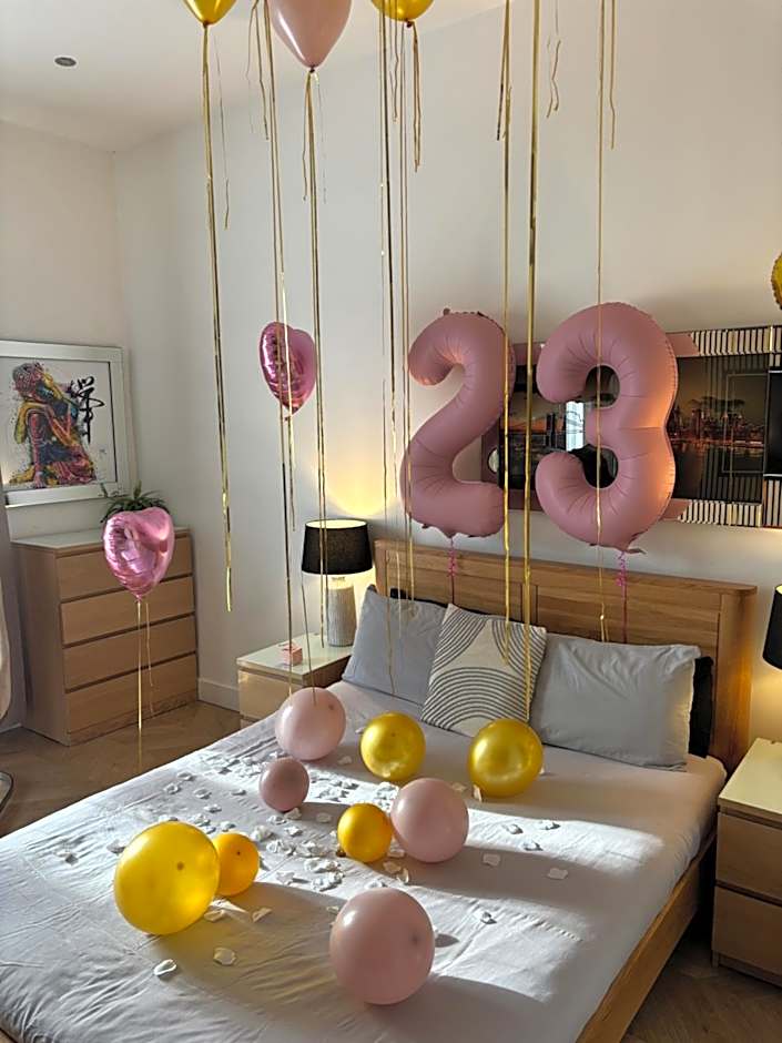 Hendham House - Near Etihad Stadium, CoOp Live Arena, AO Arena, Piccadilly Train Station & Manchester City Centre