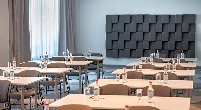 Holiday Inn Express Yerevan By IHG