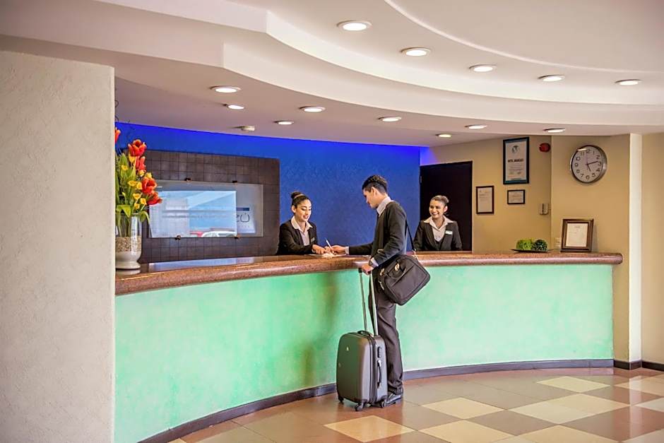 Aranzazu Plaza Kristal Aguascalientes