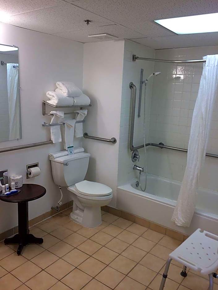Albany Airport Inn