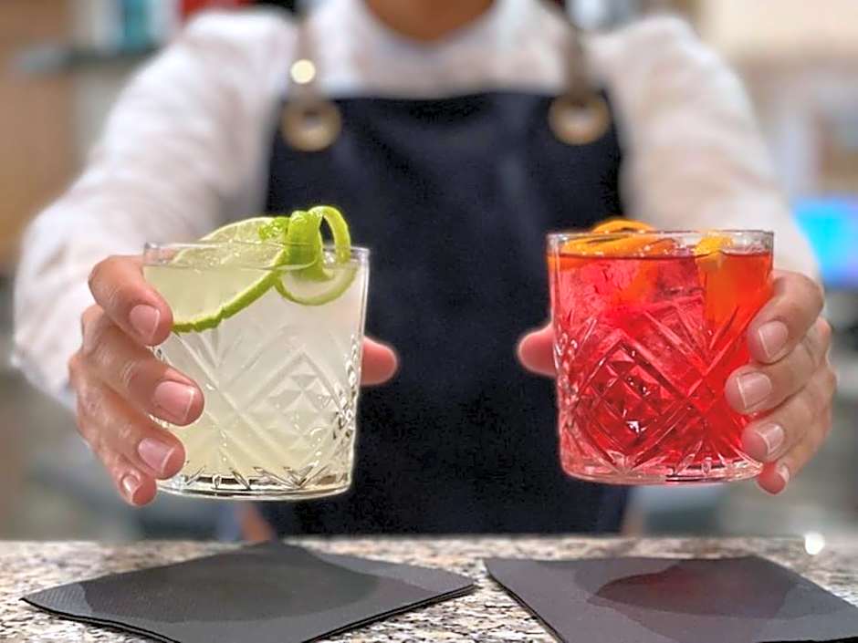 Victoria Hotel & Residence