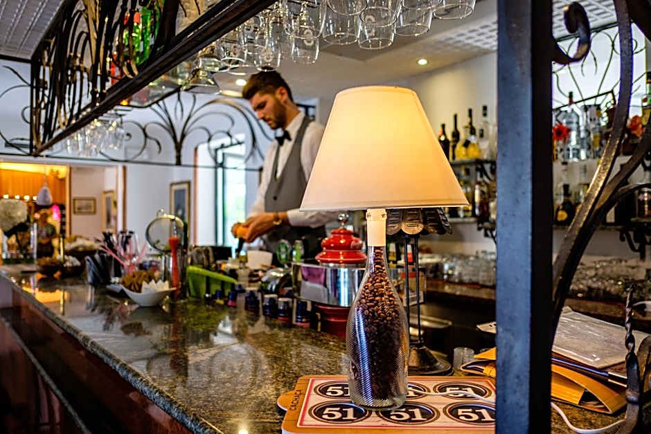 Hotel Bristol