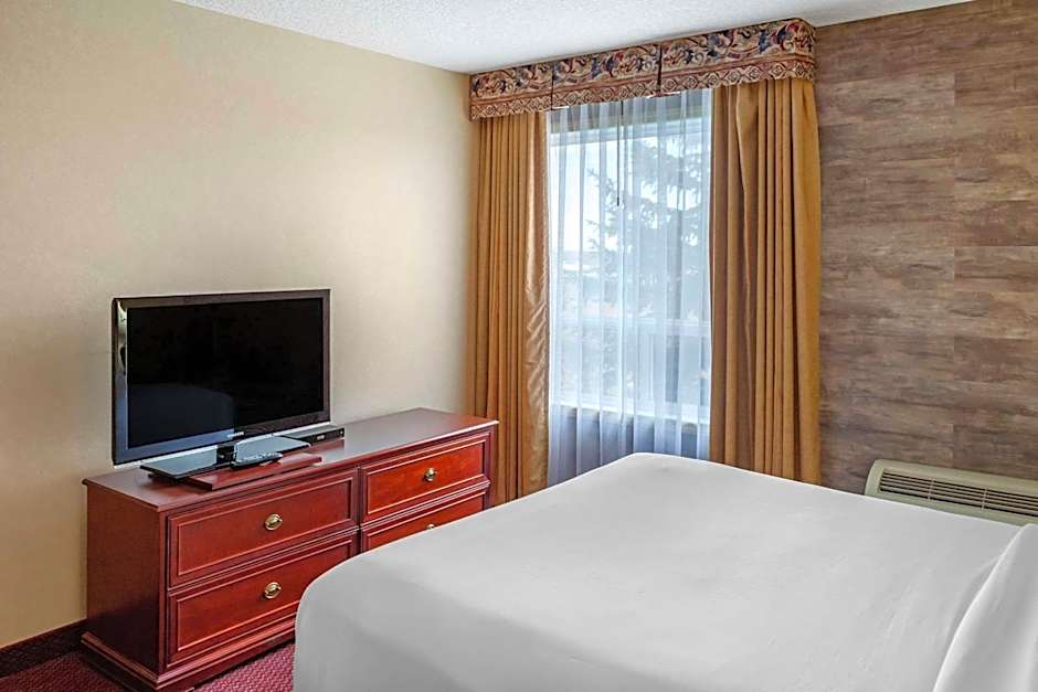 Quality Inn & Suites Edmonton International Airport