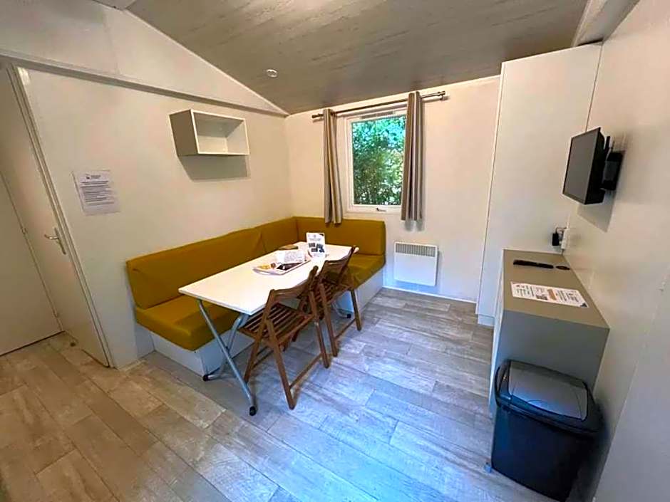 Camping 4 étoiles - Piscine - ef00ai