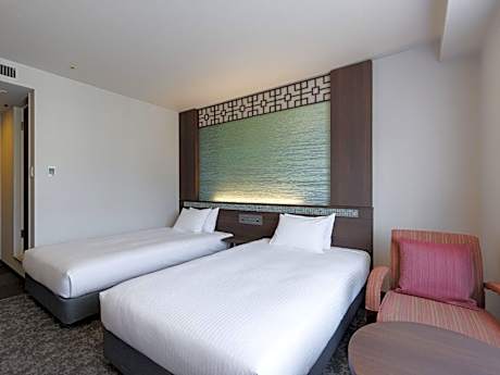 Standard Twin Room 2 Adult - Non-Smoking