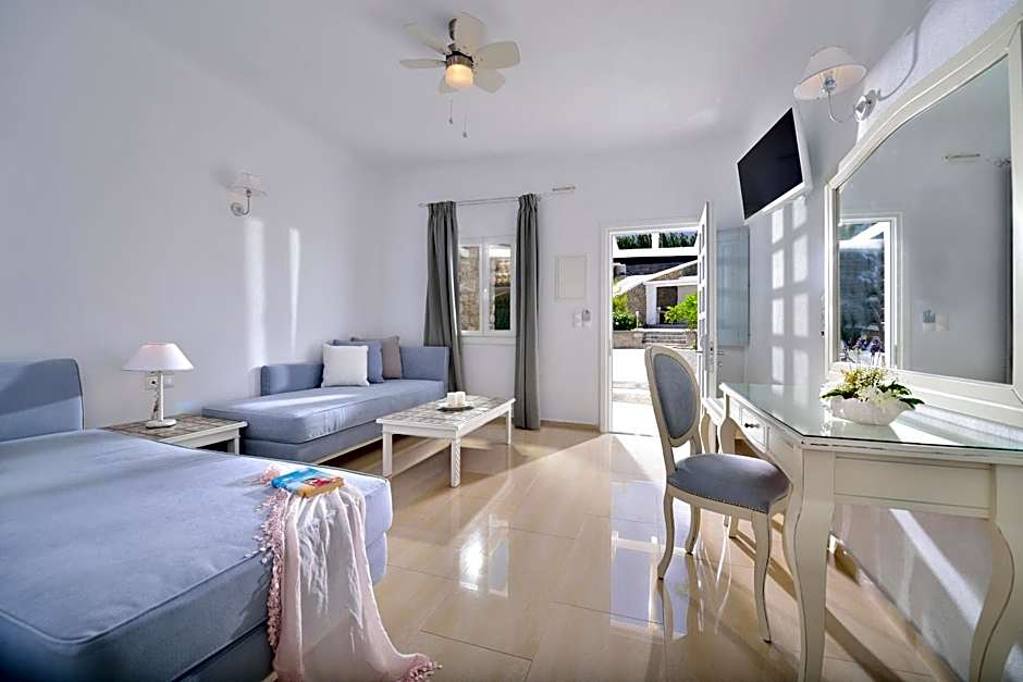 Kamari Hotel