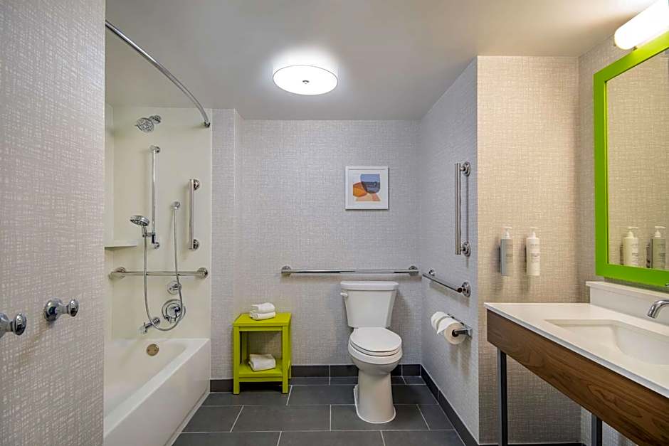 Hampton Inn By Hilton East Aurora