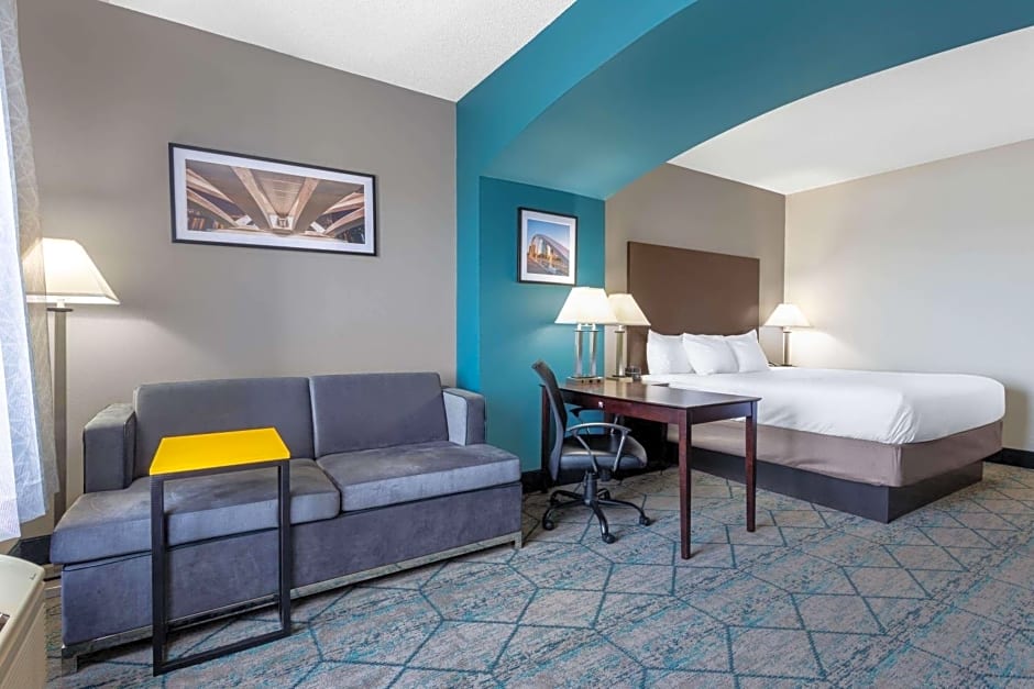 La Quinta Inn & Suites by Wyndham Columbus West - Hilliard