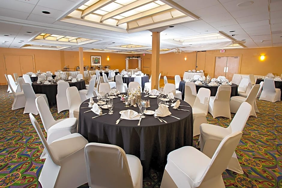 International Palms Resort & Conference Center – Cocoa Beach, FL