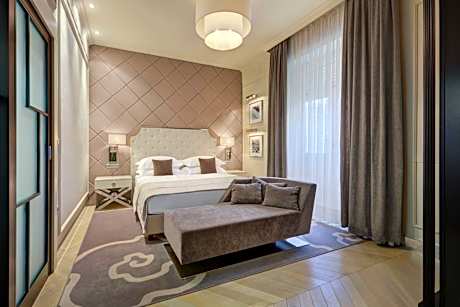 Prestige Signature Suite