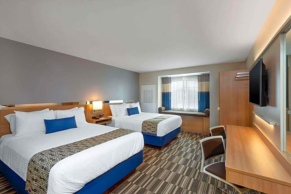 Microtel Inn & Suites by Wyndham Farmington