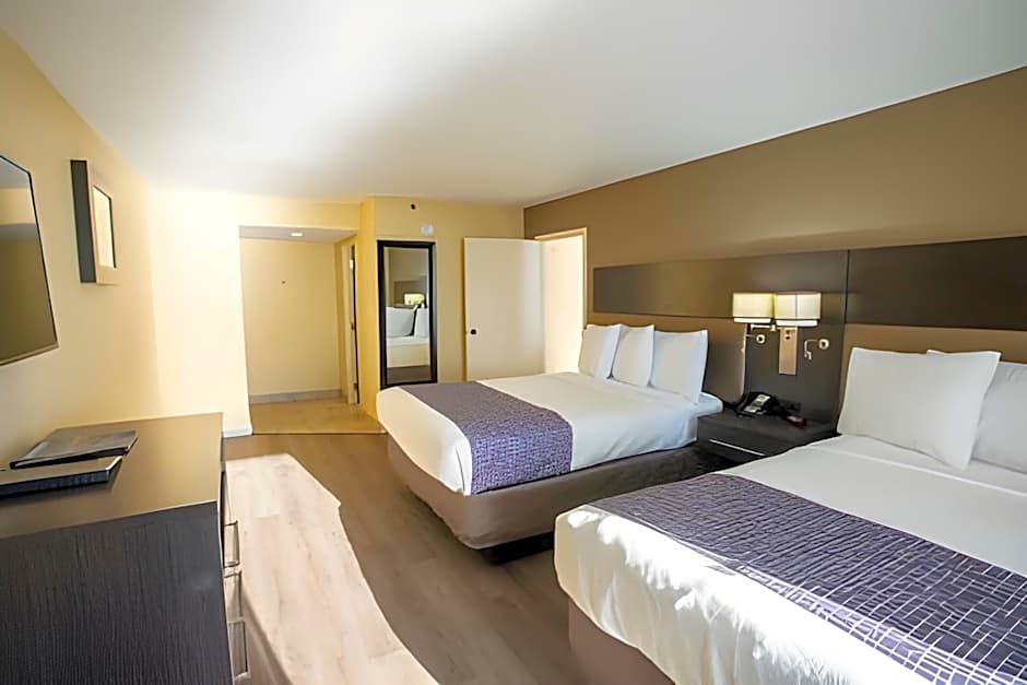 Photo 1 of 5 of 2 Queen Beds Suite