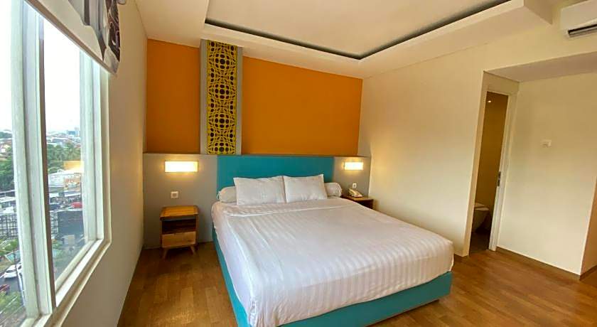 Front One Budget Malang