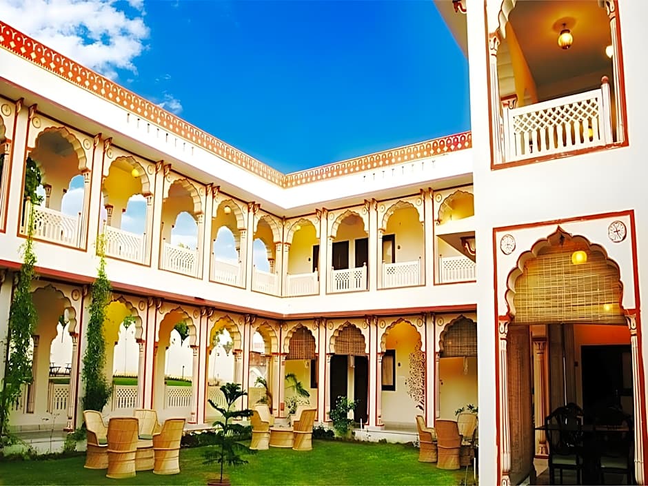 Hotel Sirsi Haveli