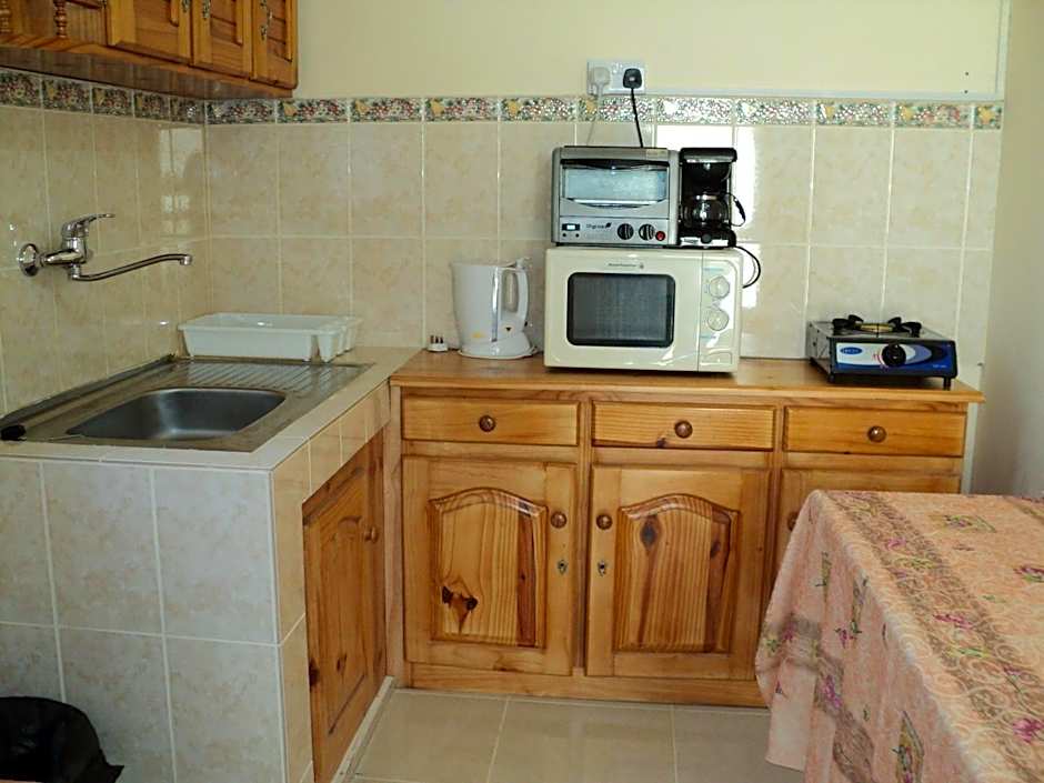 Monalysa Villa & Monalysa Studio