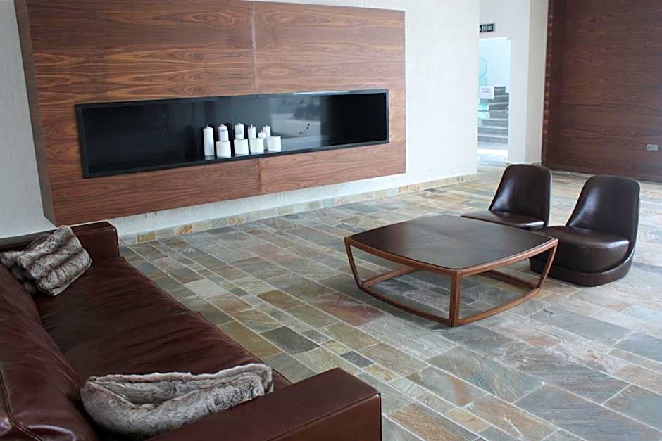 Amphora Hotel & Suites