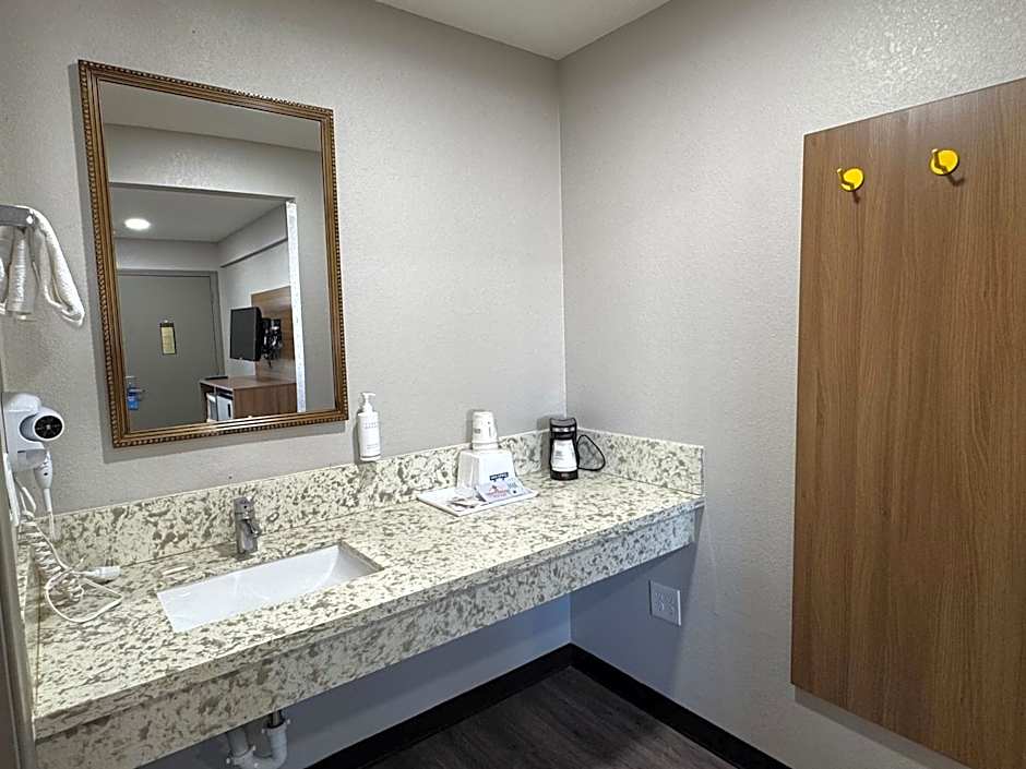 Days Inn by Wyndham Barstow