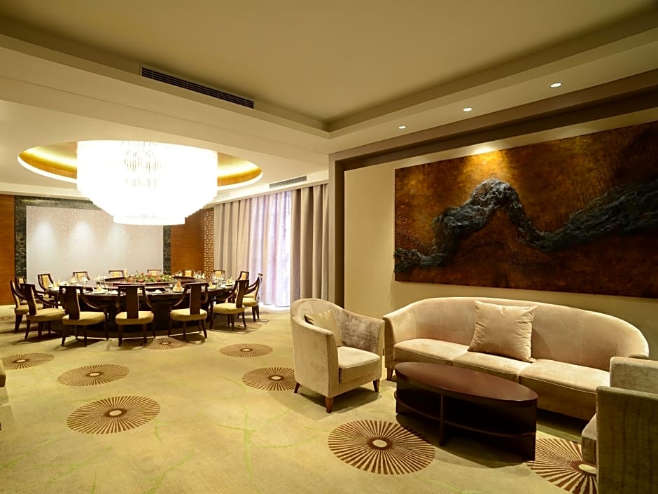 Holiday Inn Qingdao Expo