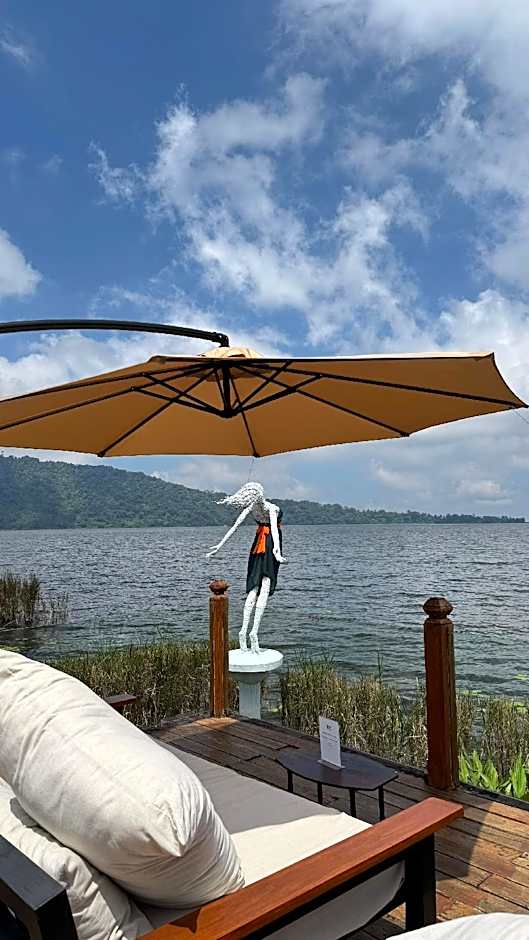 PonDaNu Cabins By The Lake