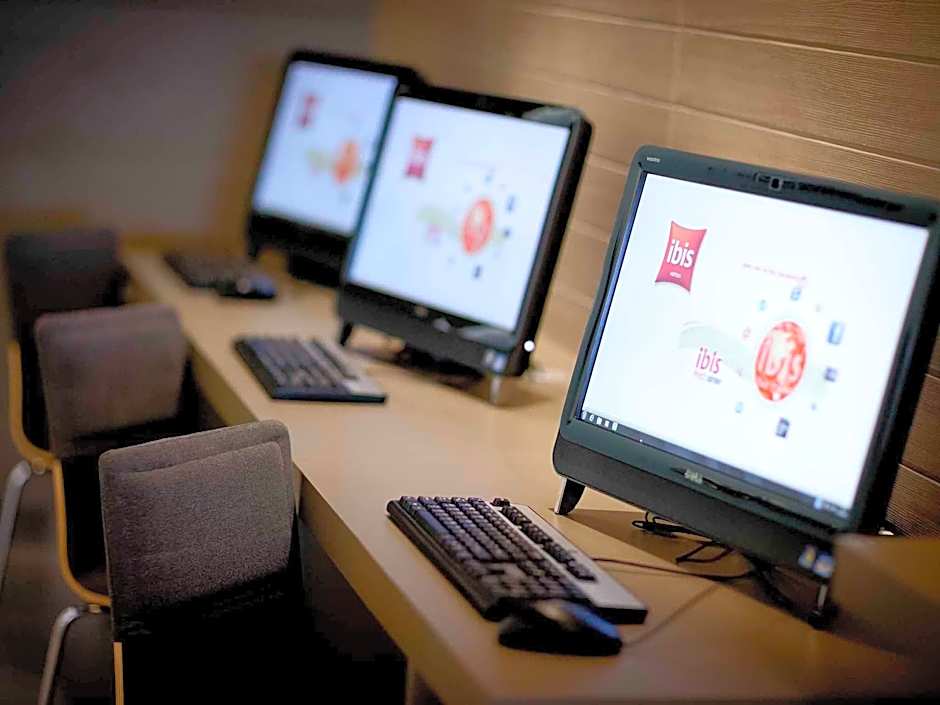 Ibis Bangkok Siam Hotel