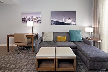 One-Bedroom Suite with Two Queen Beds